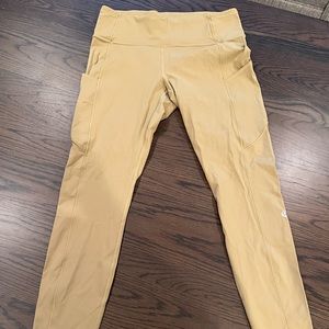 Fast and Free Lululemon size 10